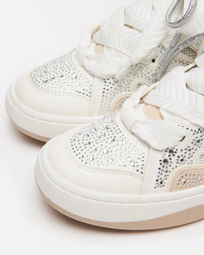 Strasuri albe strălucitoare