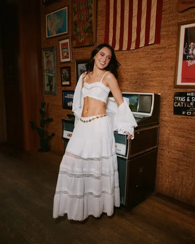 Fusta Elisse Antique