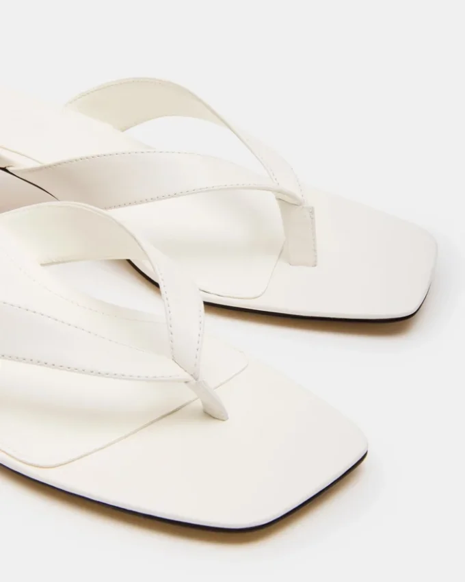 Tracie din piele albă